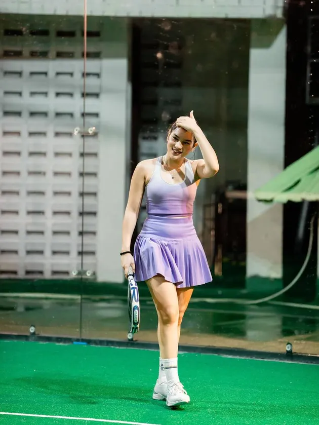 Davina karamoy si ratu padel