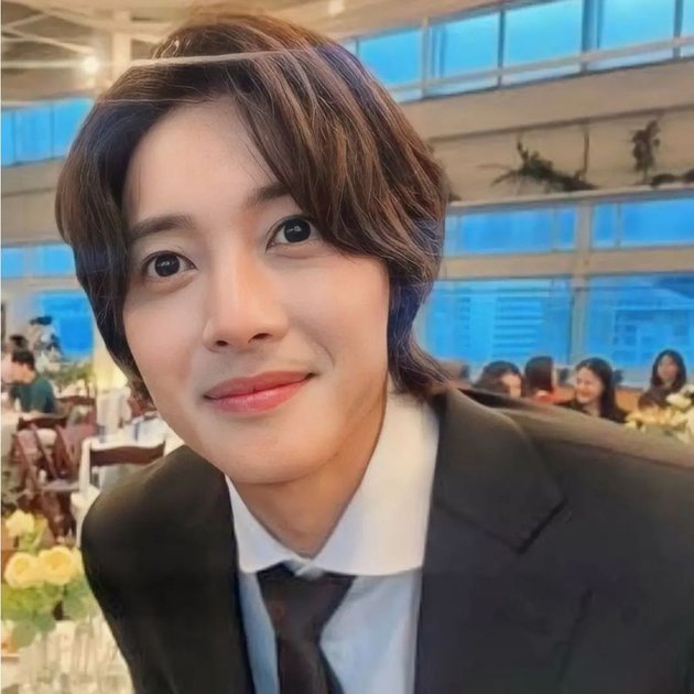 First Love of Drakor Lovers, 10 Latest Photos of Kim Hyun Joong Celebrating His Child's Birthday with His Wife - Hot Daddy's Aura Shines