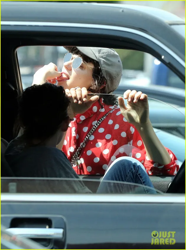 Foto Mesra Kristen Stewart &amp; SoKo