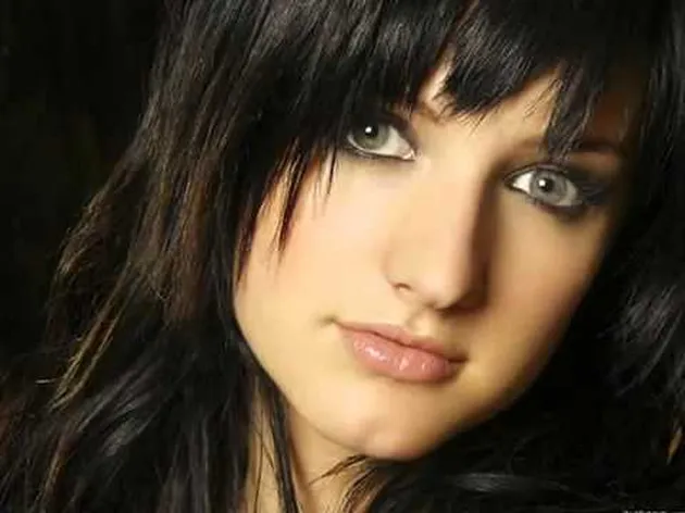 10 Lagu Terbaik Ashlee Simpson