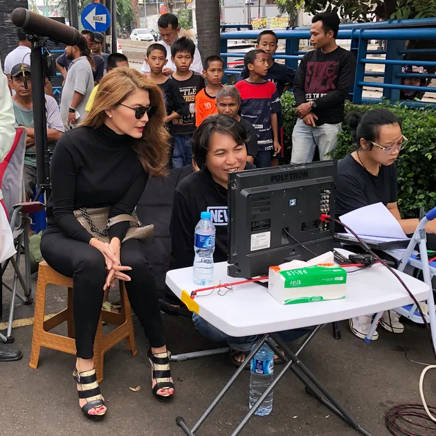 Selang 10 tahun lamanya, artis cantik Tamara Bleszynski akhirnya memutuskan untuk kembali terjun di dunia perfilman Indonesia. Tentu ini menjadi kabar gembira bagi para fans yang sudah rindu akan wajah cantiknya di layar lebar.