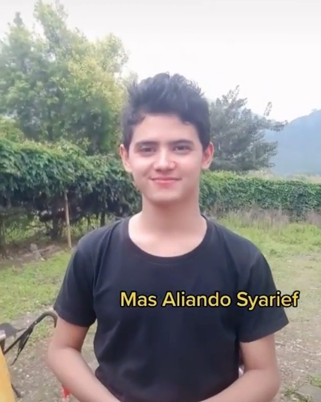 Comeback to Acting, 8 Latest Photos of Aliando Syarief Who Gets Thinner Attract Netizens' Attention