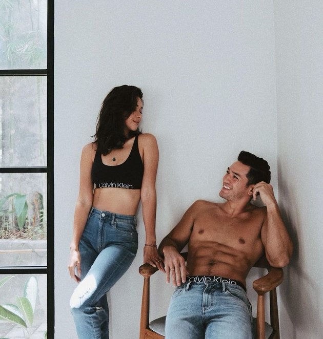 Couple Goals! 8 Andrew White Photoshoots with Nana Mirdad - Showing Off Sixpack Abs that Make People Stunned