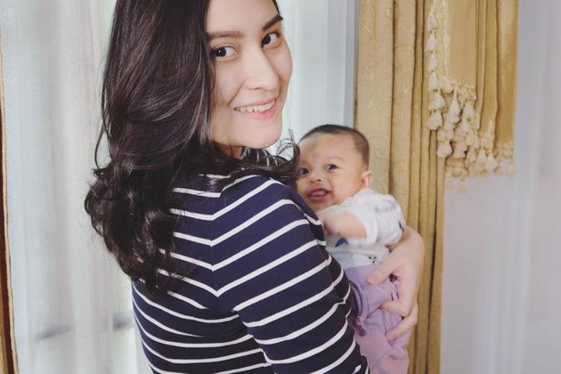 Angbeen Rishi's Confession About Her Child, Wants to Wear Matching Clothes Until Crying About Soap