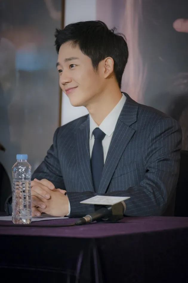 pretty noona who buys me food