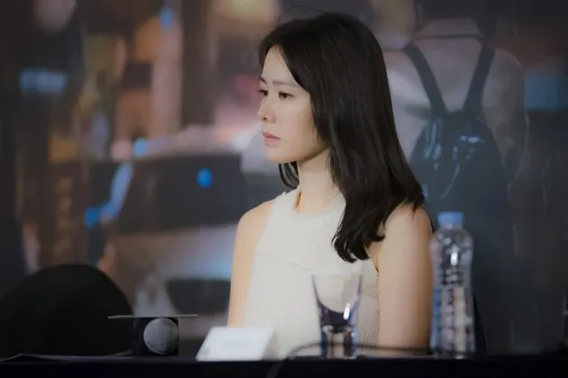 pretty noona who buys me food