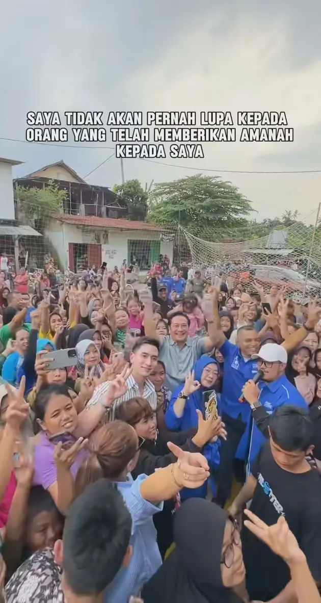 Verrell Bramasta di tengah masyarakat