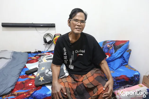 Fahmi Bo Pakai Sarung