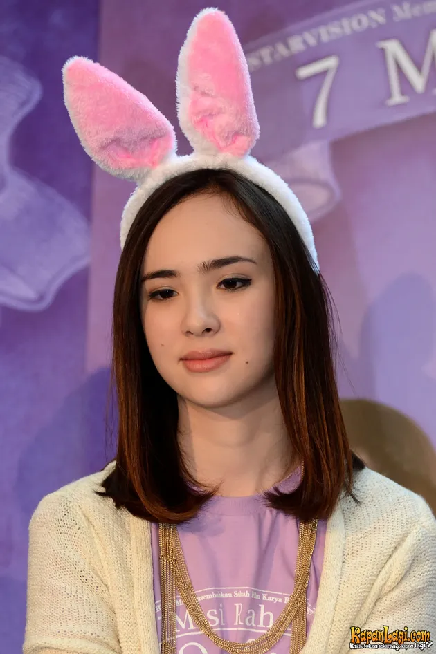 CANTIKNYA PAMELA BOWIE DI PRESKON 7 MISI RAHASIA SOPHIE 