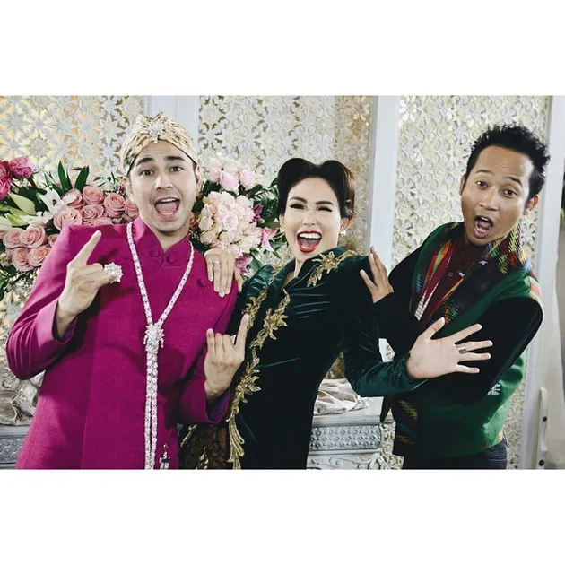 Syahnaz dan Amy Qanita