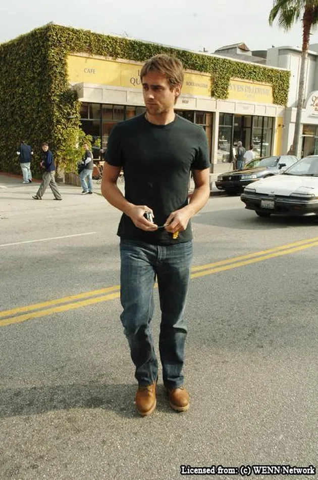 chalize_theron_malibu