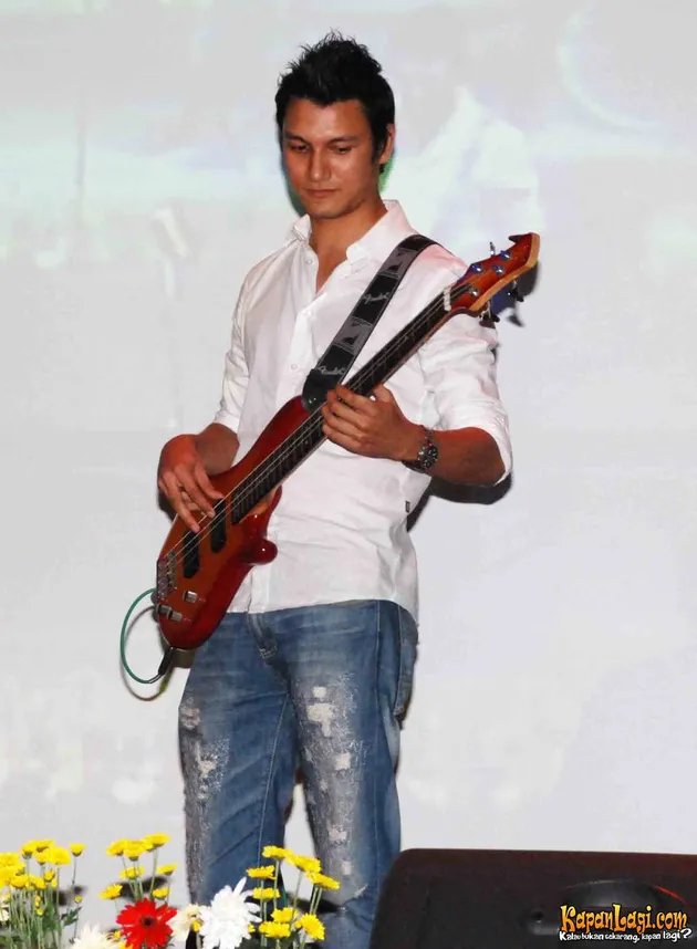 christian sugiono