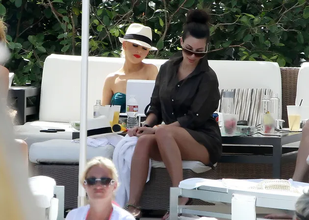 Christina Aguilera, Kim Kardashian