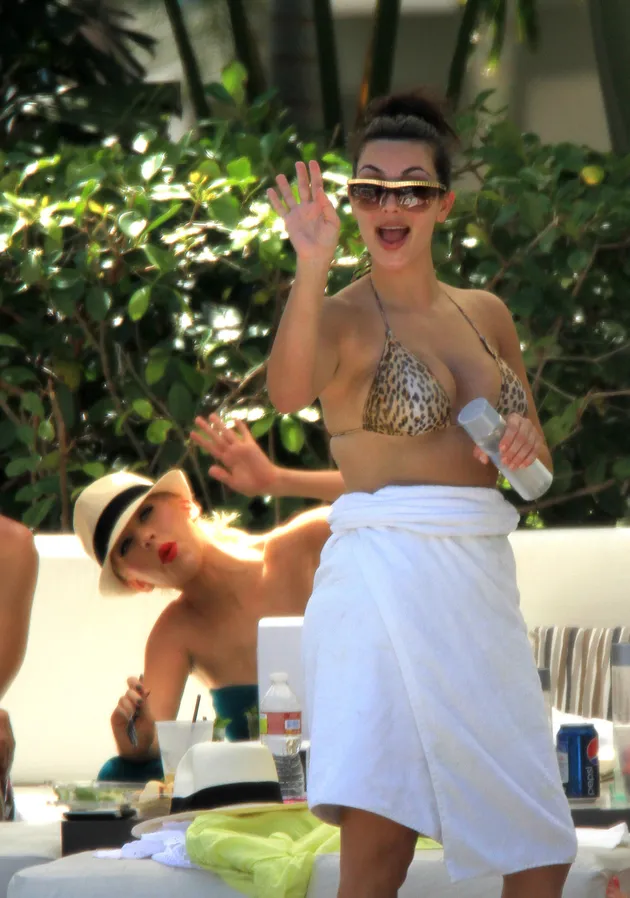 Christina Aguilera, Kim Kardashian