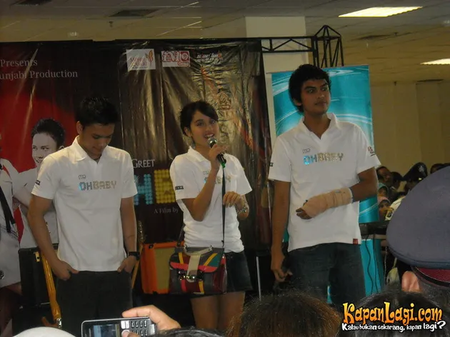 cinta laura