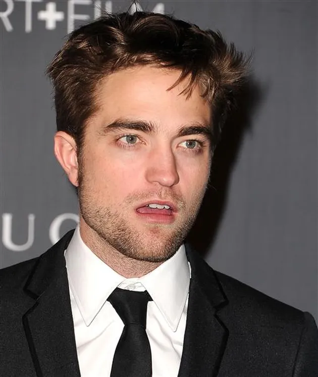 Robert Pattinson