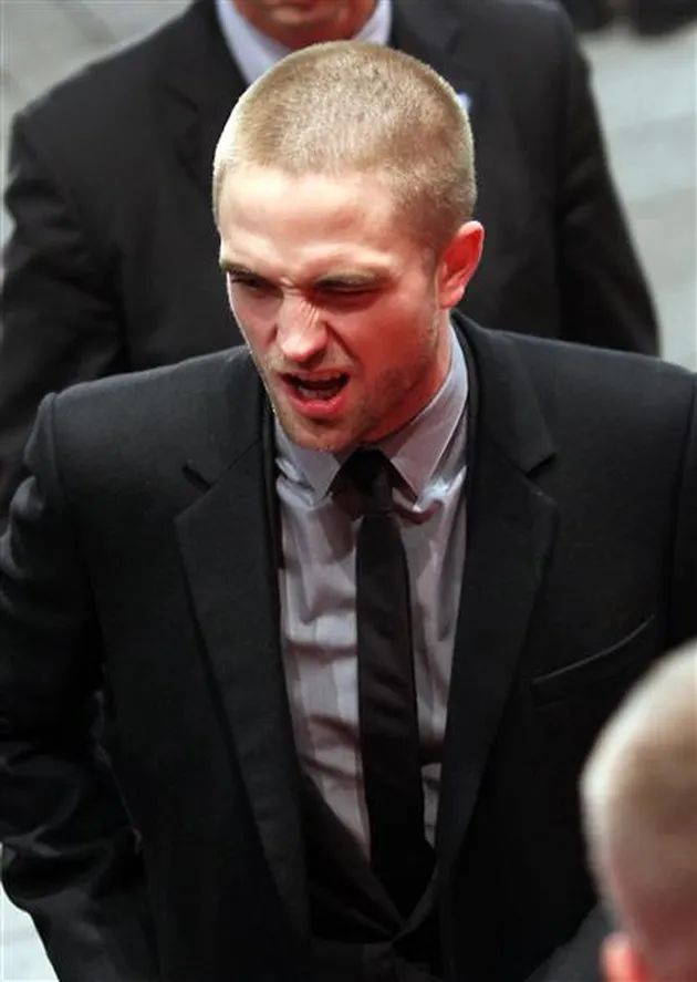 Robert Pattinson