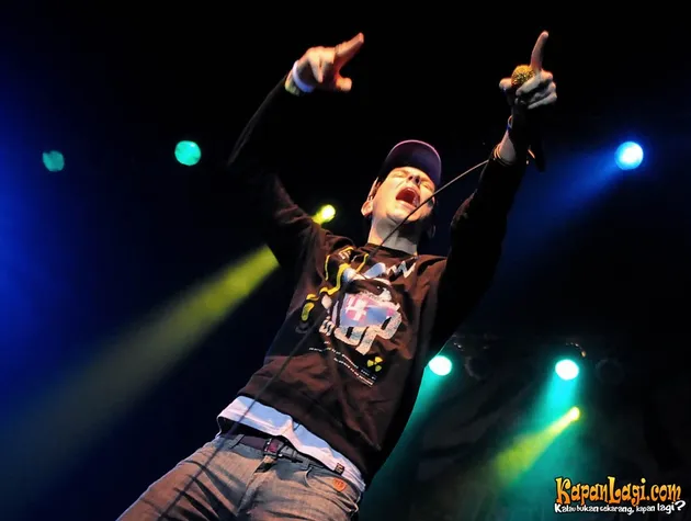 Cobra Starship