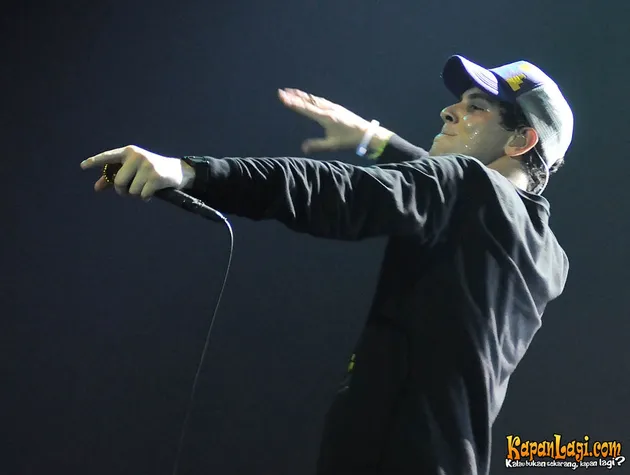 Cobra Starship