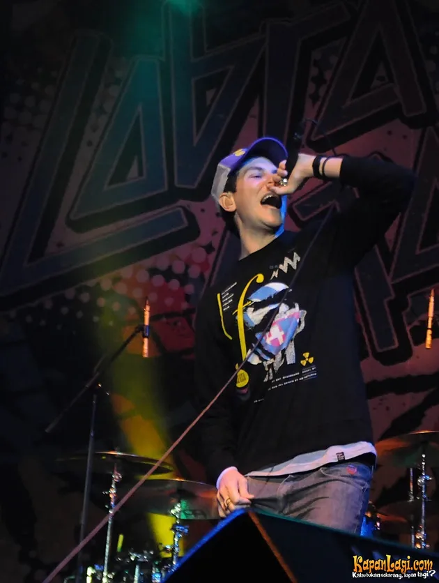 Cobra Starship