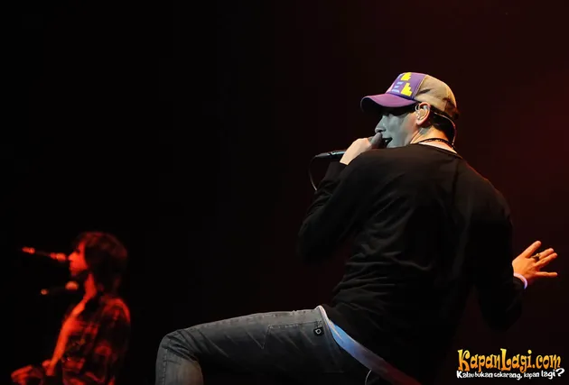 Cobra Starship