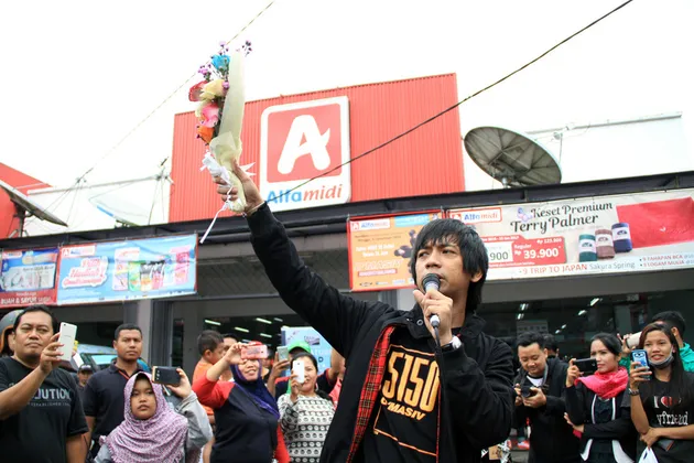 d Masiv Pecahkan Rekor