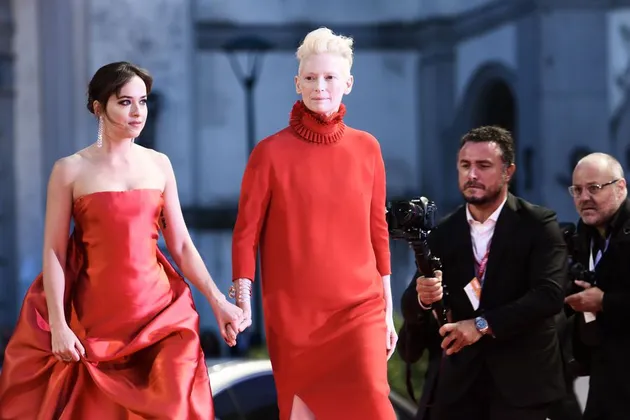dakota johnson venice film festival