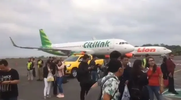 ngurah rai, bandara ngurah rai ditutup, bandara bali ditutup, erupsi gunung agung, gunung agung mele