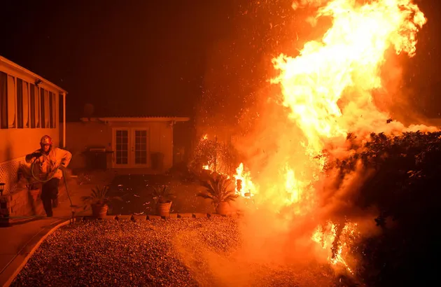 Kebakaran di California
