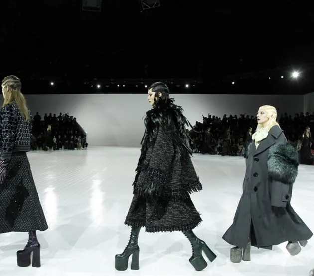 Runway Kendall Jenner &amp; Lady Gaga