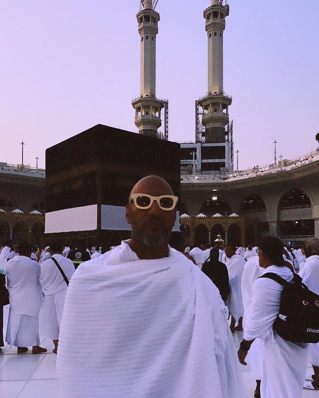 Rapper Swizz Beatz, Alicia Keys' Husband, Goes on Hajj - Receives Full Support from His Wife