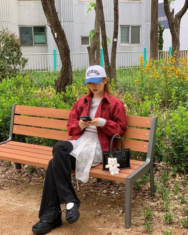 Outfit Seulgi Red Velvet yang Bisa Jadi Inspirasimu
