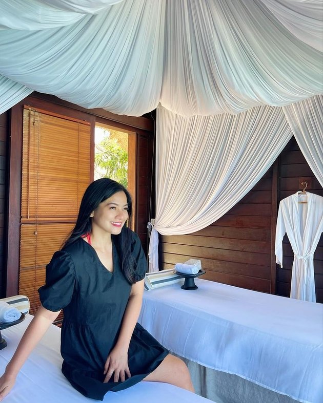 From Dubai, Titi Kamal Continues Vacation at Luxury Resort in Bali Making Others Envious