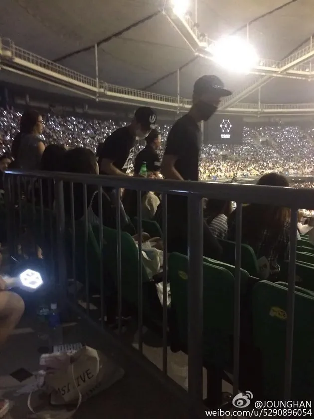 Artis yang datang ke konser EXO