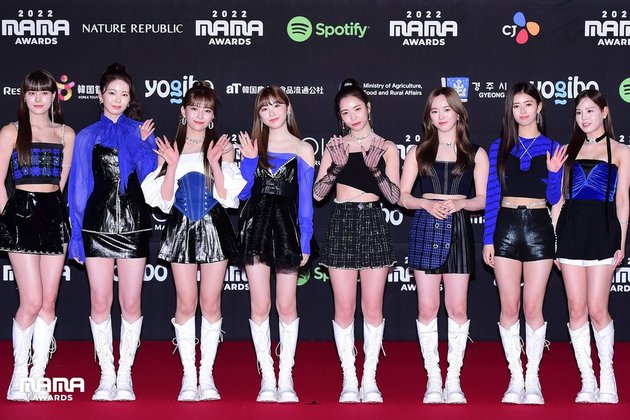 From NewJeans to J-Hope, Enchanting Lineup of K-Pop and J-Pop Stars on the Red Carpet of MAMA 2022 Day 2