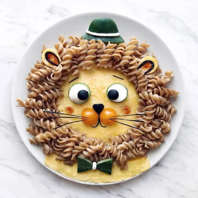 Karakter lucu dari makanan ala Daryna Kossar