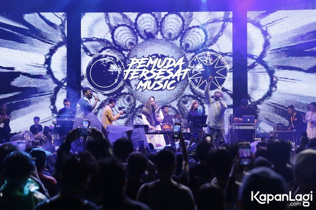 Youth Pemuda Tersesat Music's Debut at the First 6-Day Festival, Inviting Selawat and Roasting Aldi Taher