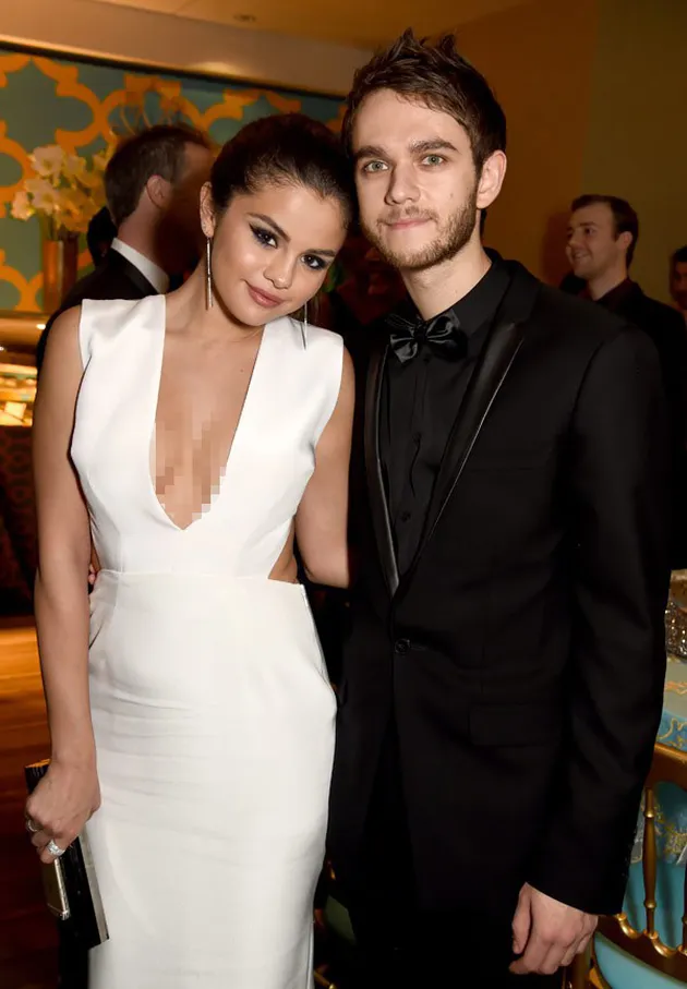 Setelah berpisah dengan Justin Bieber pada tahun 2014, nama Selena Gomez dikabarkan dekat dengan disc jockey ganteng Zedd. Dalam wawancara Selena sempat mengatakan bahwa dia benar-benar nyaman dengan kedekatannya dengan Zedd.