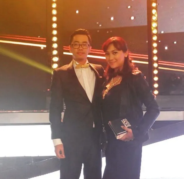 Dennis Adishwara dan pacar