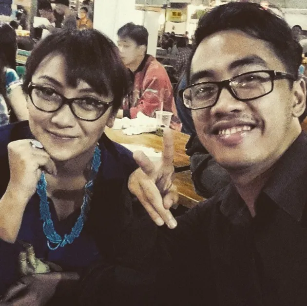 Dennis Adishwara dan pacar