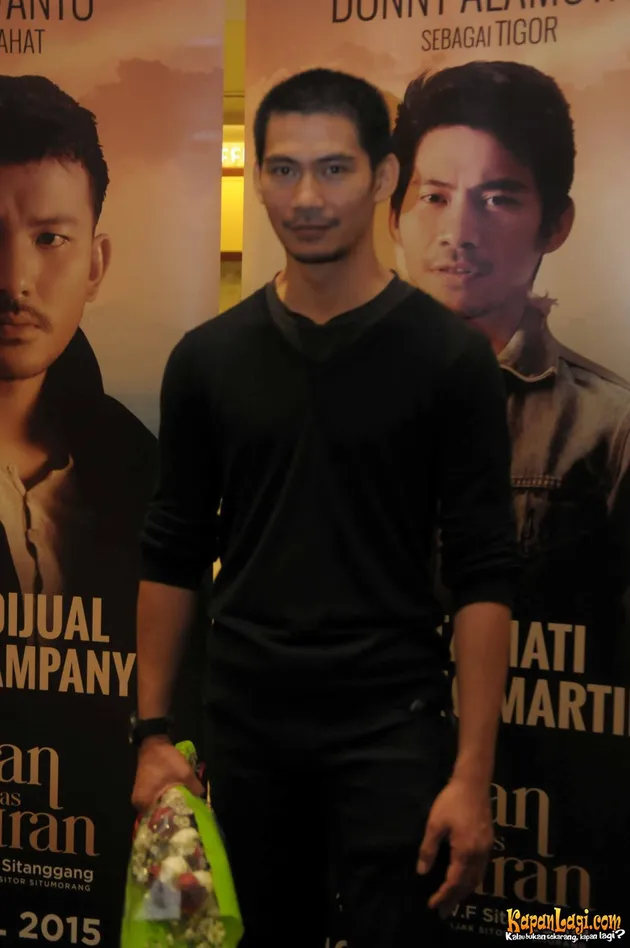 aktor film papan atas indonesia deretan aktor papan atas hadiri premier bulan di atas aktor film papan atas indonesia deretan aktor papan atas hadiri premier bulan di atas