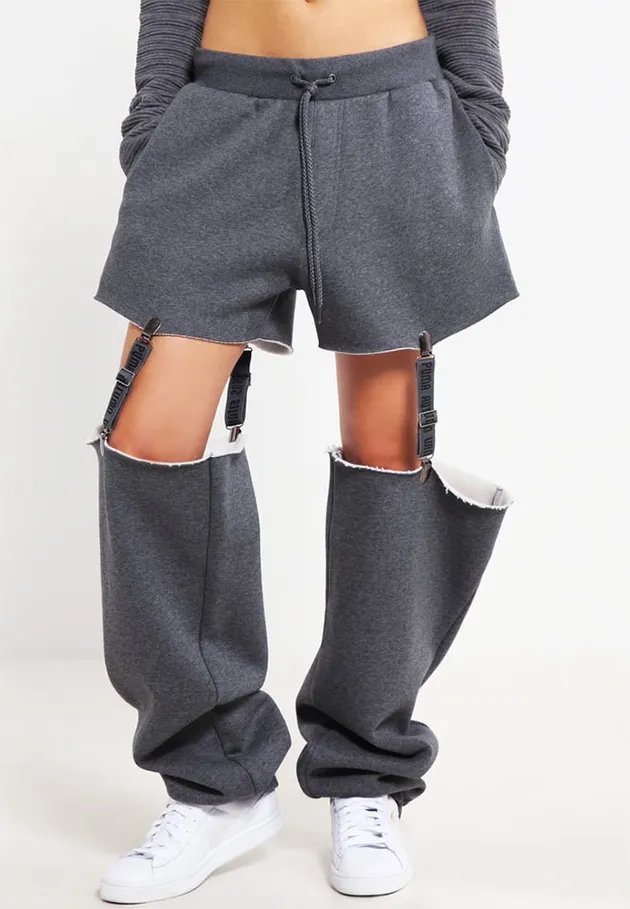 Fashion Clothing Yang Aneh