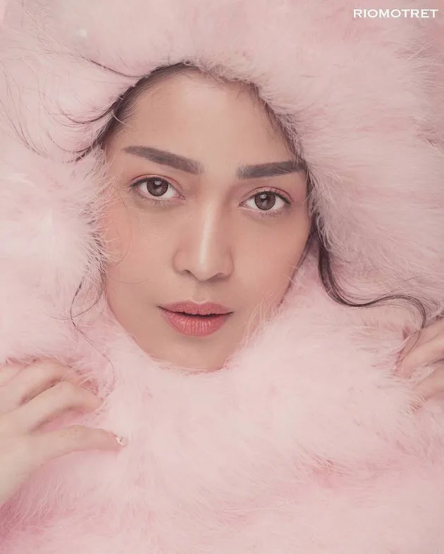 Foto Close Up Artis Indonesia