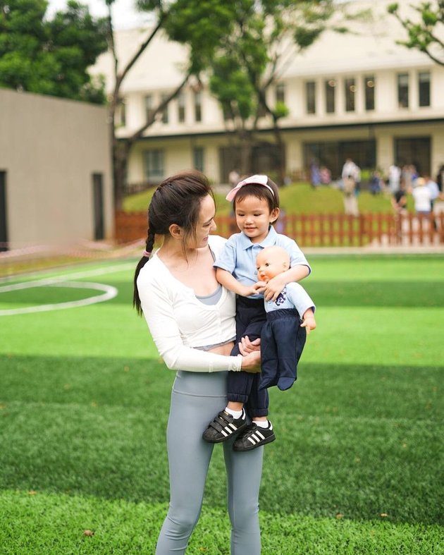 Now 14 Years Old, 8 Pictures of Rainier Chang, Femmy Pertamasari's First  Child Whose Face Resembles a Korean Boy