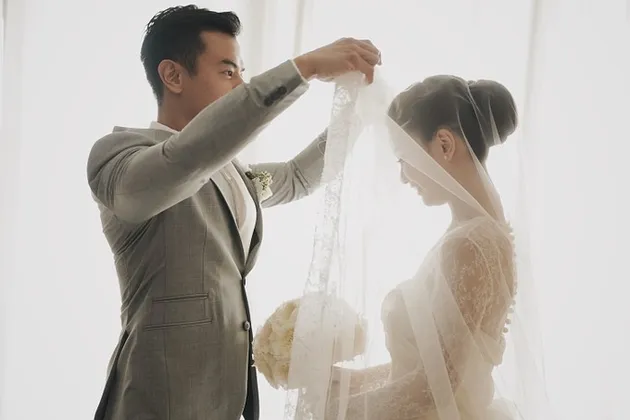 dion wiyoko, fiona anthony