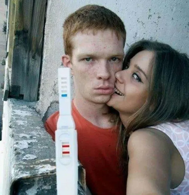 foto aneh, foto unik, foto kehamilan, foto kehamilan lucu, foto absurd