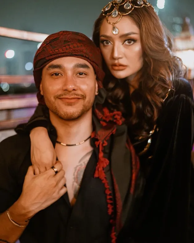 Foto Mesra Siti Badriah - Krisjiana