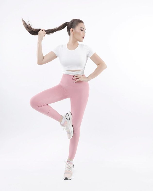Series of Ayu Ting Ting's Sporty Photoshoot, Showcasing a Cool and Super Slim Body!