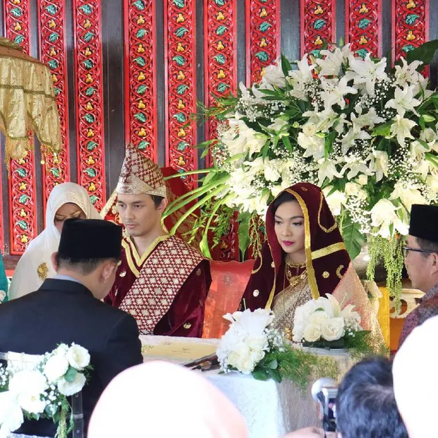 tika bravani, dimas aditya