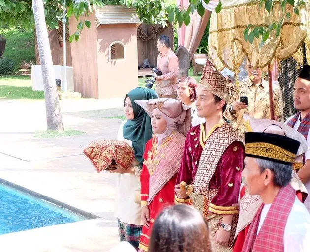 tika bravani, dimas aditya